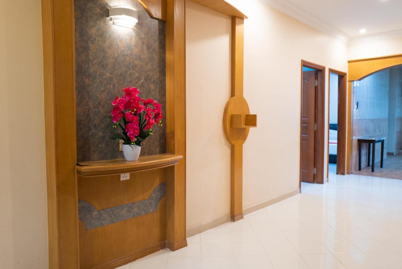 Mk Homestay Wakaf Che Yeh With Bathtub - Max 14 Pax Кота Бару Екстериор снимка