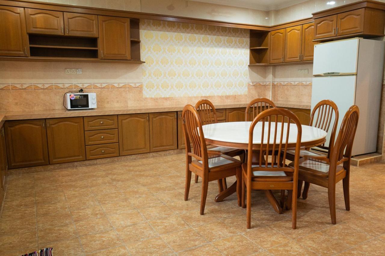Mk Homestay Wakaf Che Yeh With Bathtub - Max 14 Pax Кота Бару Екстериор снимка