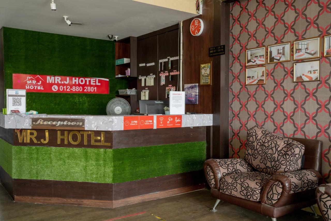 Mk Homestay Wakaf Che Yeh With Bathtub - Max 14 Pax Кота Бару Екстериор снимка