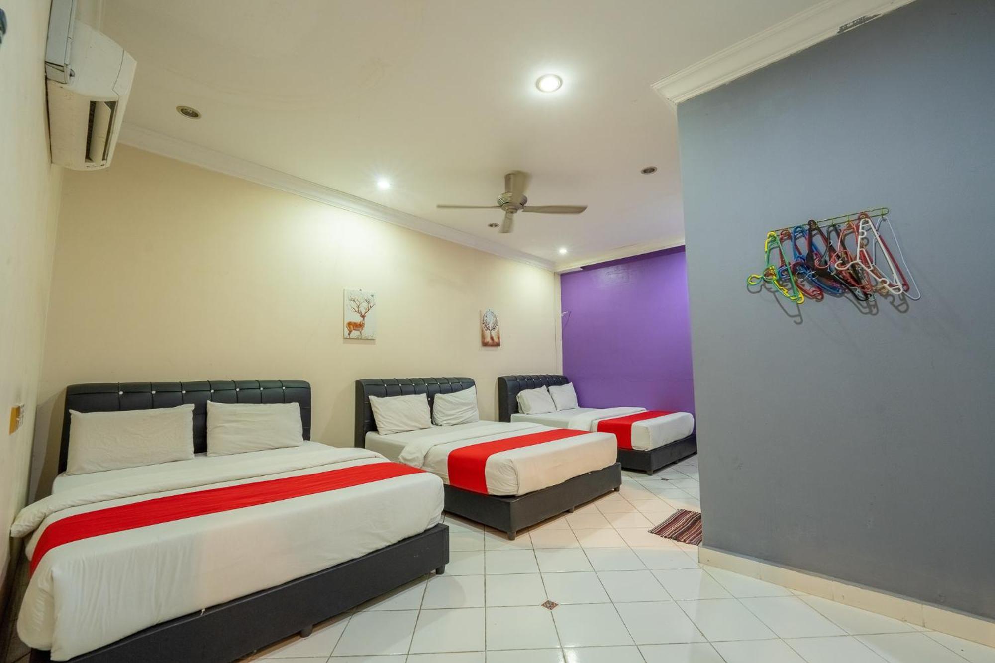 Mk Homestay Wakaf Che Yeh With Bathtub - Max 14 Pax Кота Бару Екстериор снимка