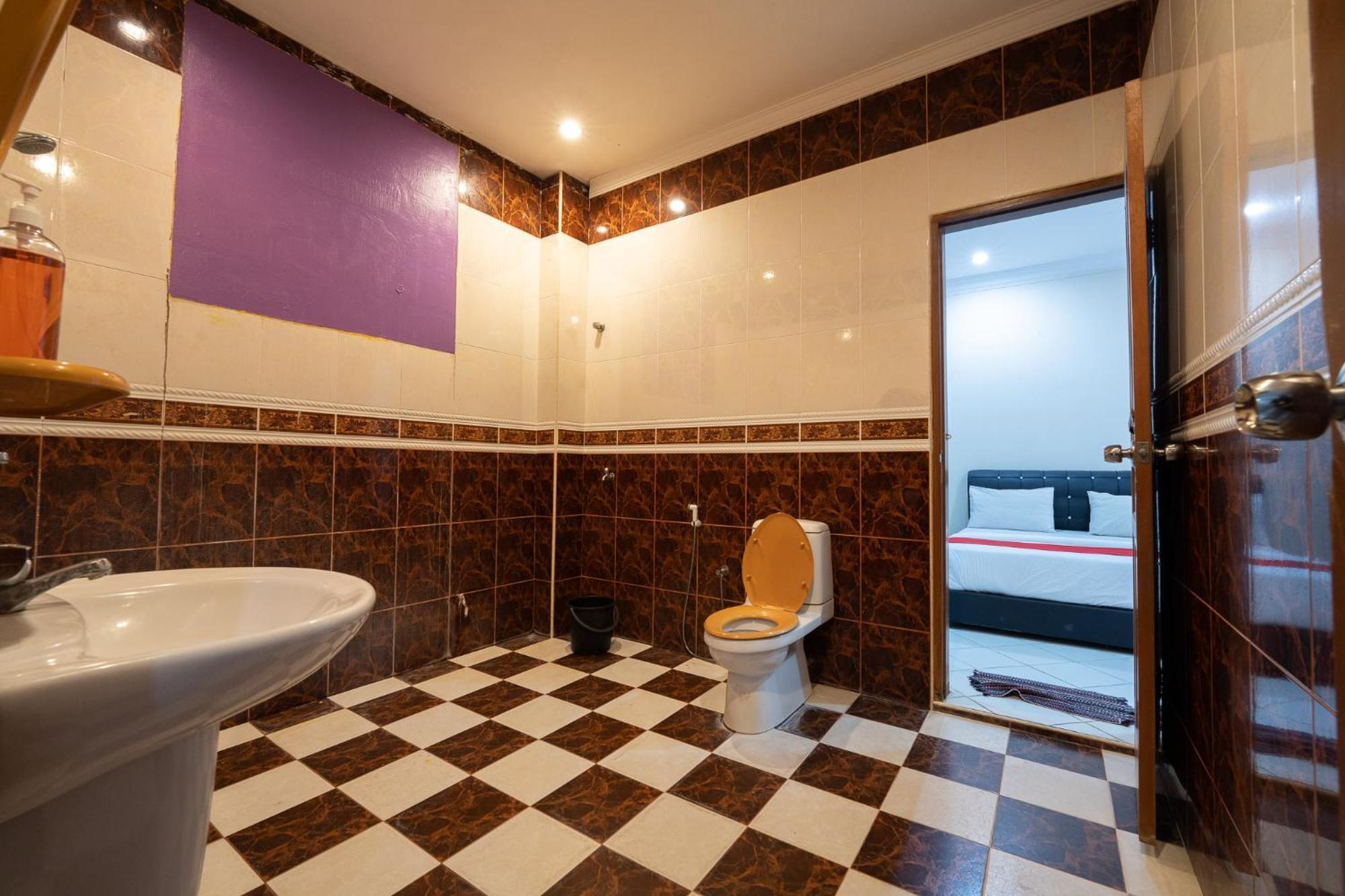 Mk Homestay Wakaf Che Yeh With Bathtub - Max 14 Pax Кота Бару Екстериор снимка